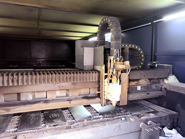 铜川钢板切割设备：8000瓦激光切割机